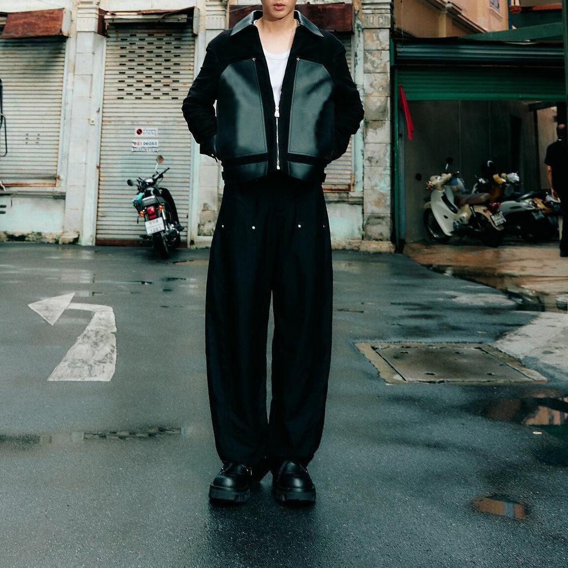 NOIR PATCH LEATHER JACKET